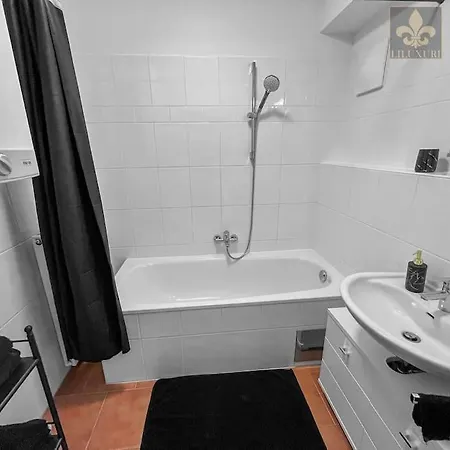 Apartment In Uni - & Lkh Naehe